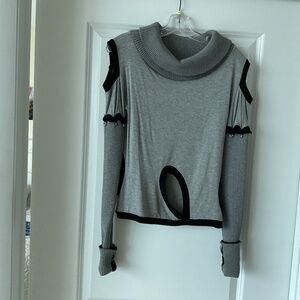 Unique Antonio Berardi 2Die4 Sweater Size 6 Made In Italy.